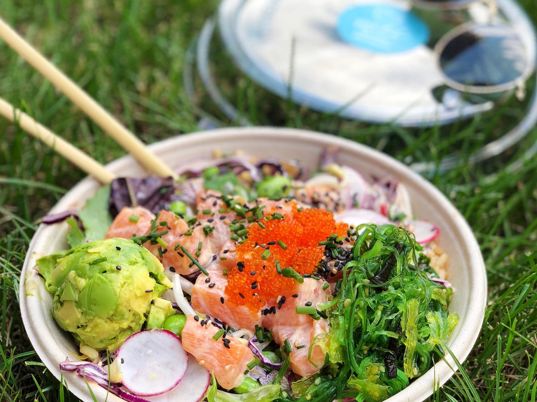 POKÉ BAR