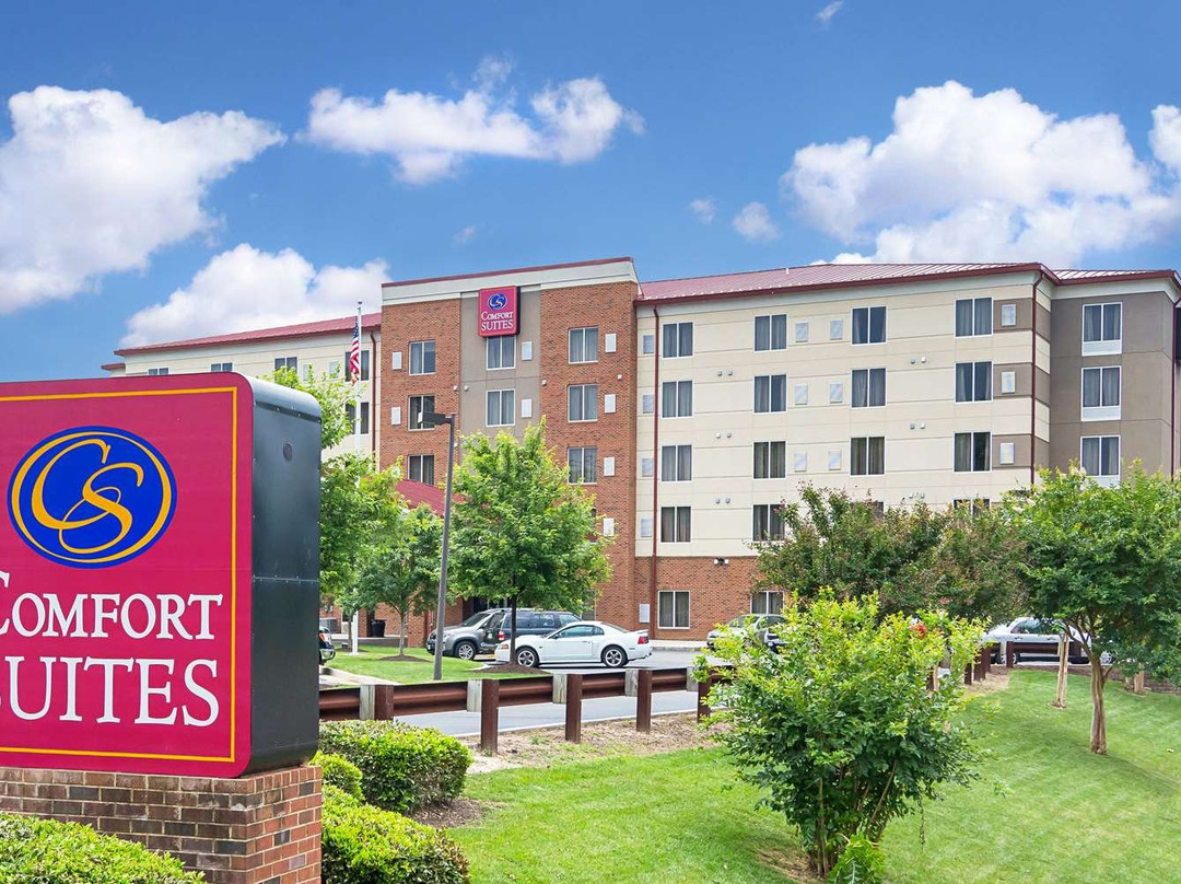 Comfort Suites At Virginia Center Commons主图