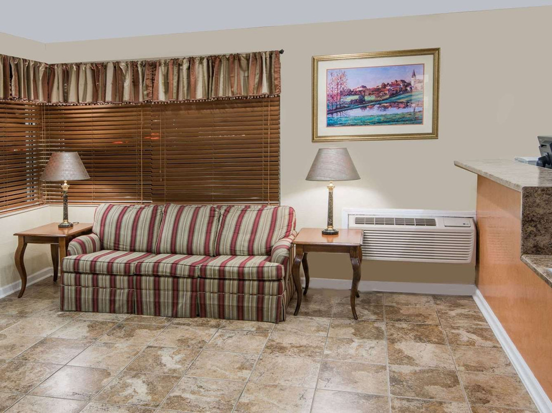 Grove City Travel Inn By Oyo Columbus South主图