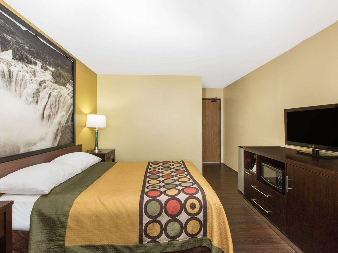 Super 8 by Wyndham Nampa主图