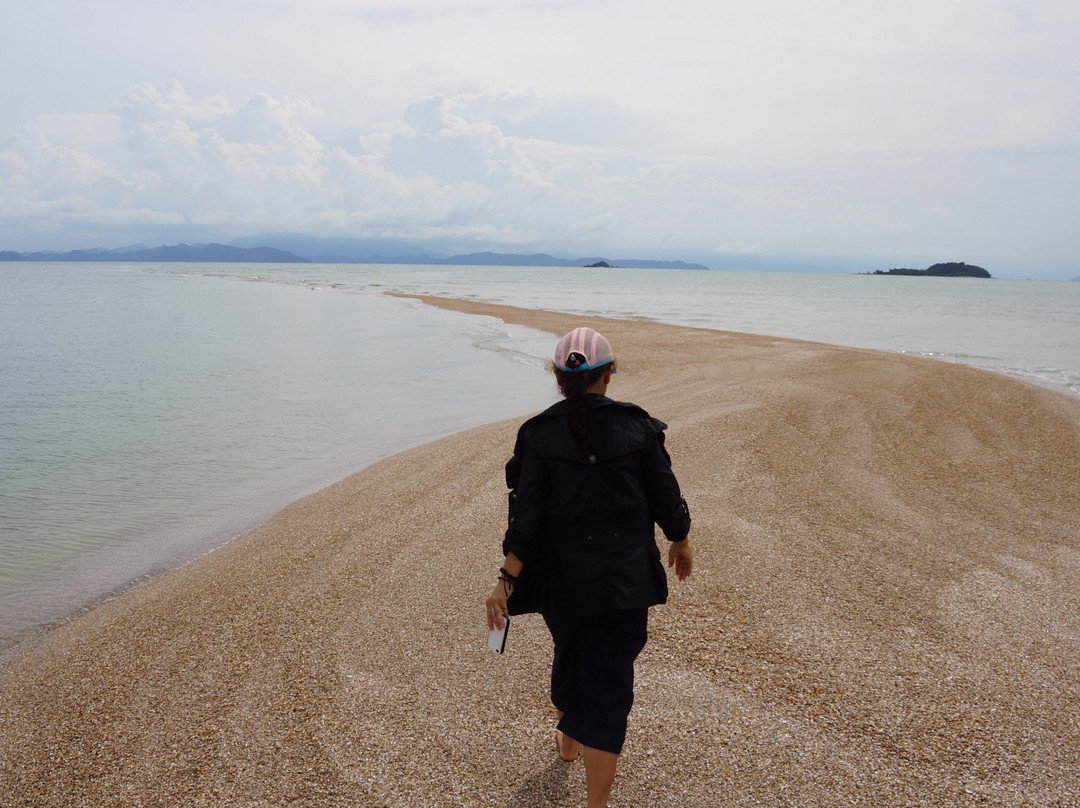 Golden Dragon Beach-沙敦必去景点