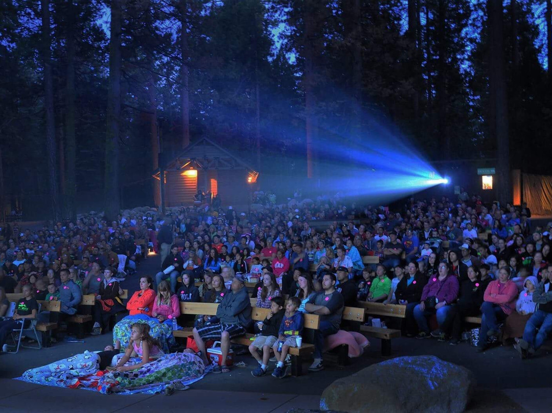 Pinecrest Theater景点图片