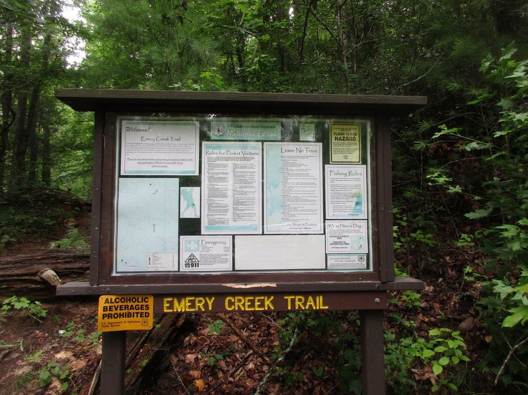 Emery Creek Trail-Chatsworth必去景点