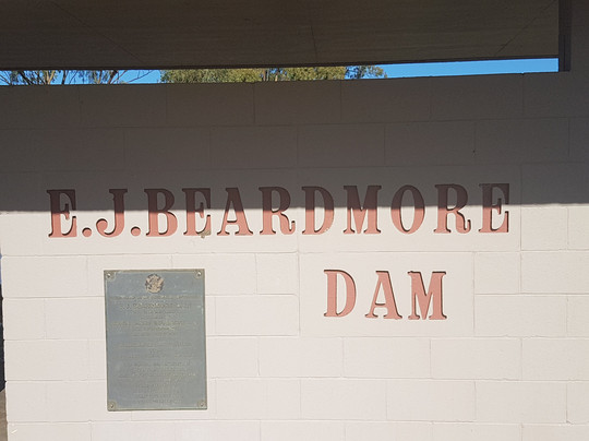 EJ Beardmore Dam-St George必去景点