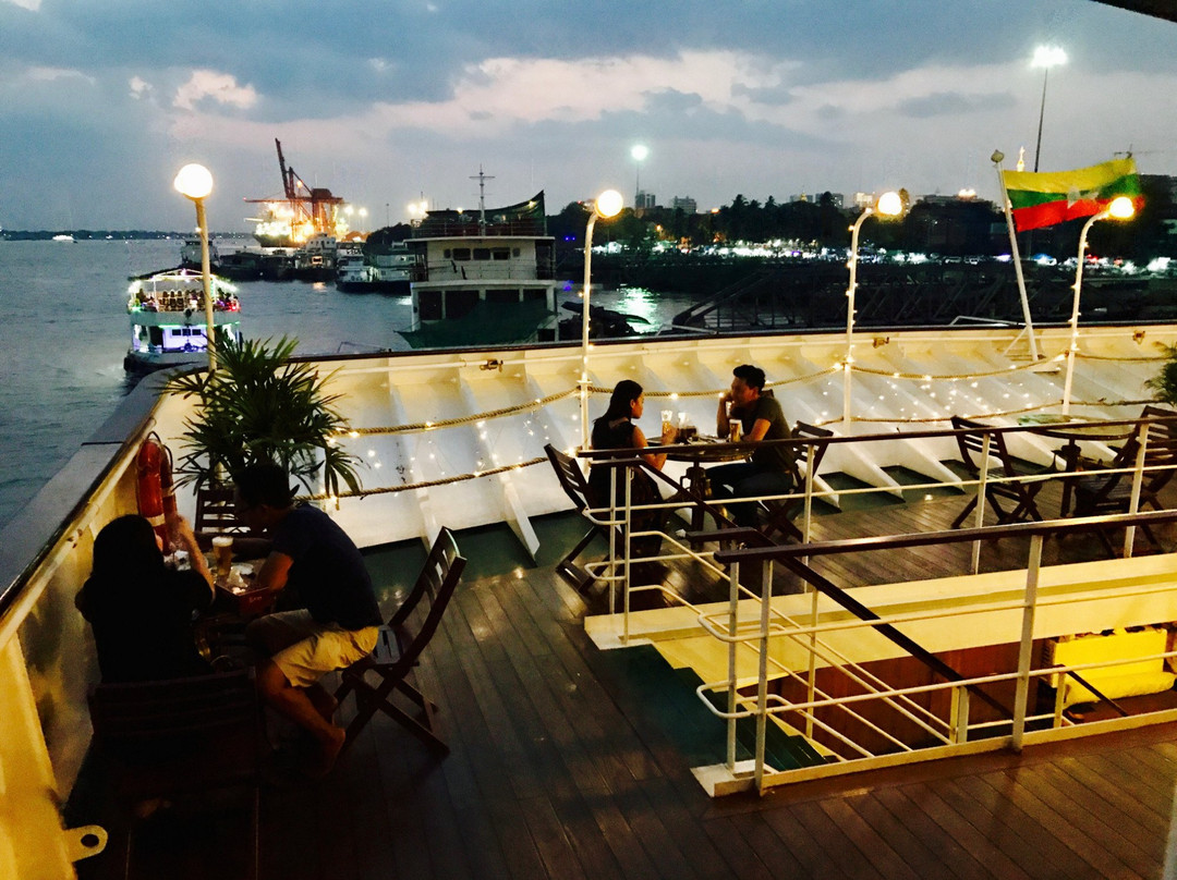 Victoria Bar-仰光必去景点