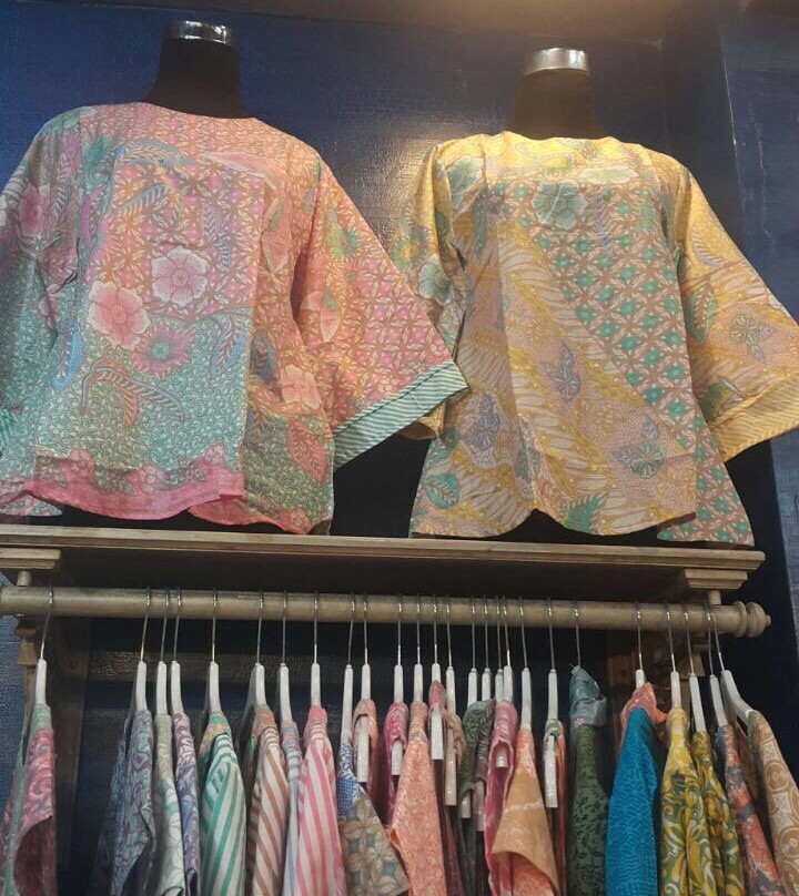 Pusat Grosir Batik Setono景点图片