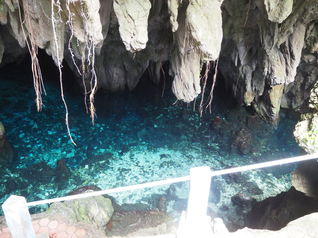 Hawang Cave景点图片