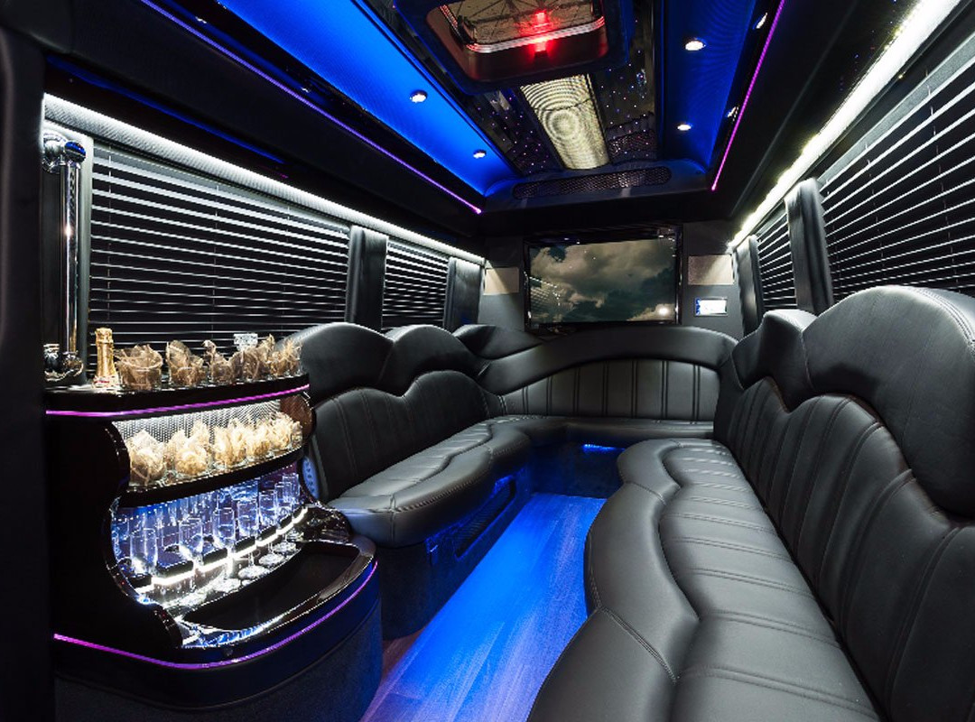 All American Limousine-芝加哥必去景点