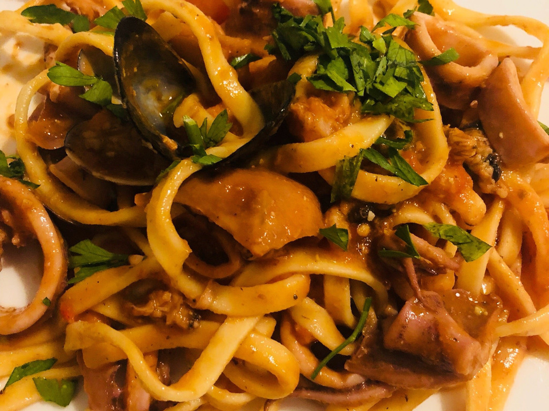 Madonna Marina餐馆和美食-Abbunnanzia