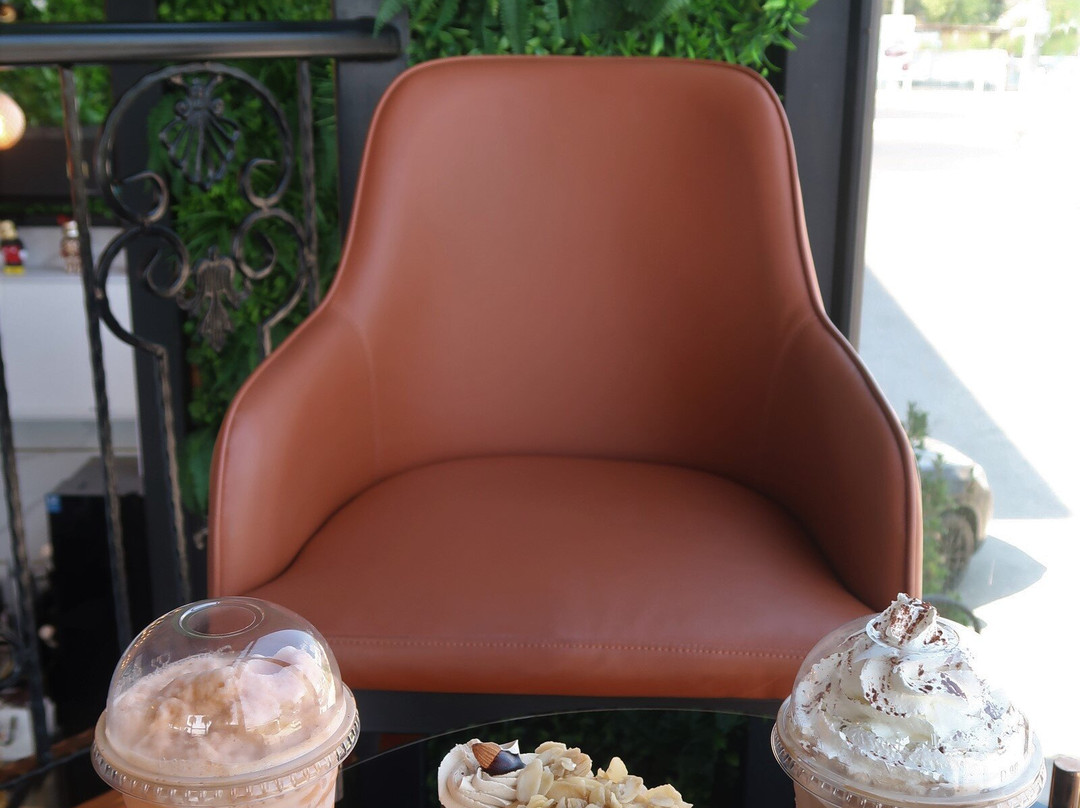 บียอนด์คาเฟ่