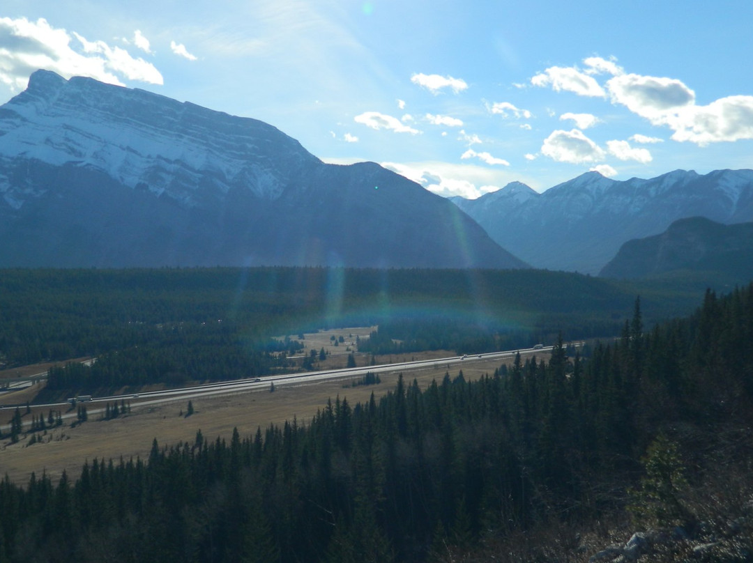 Cascade Waterfall-班夫必去景点