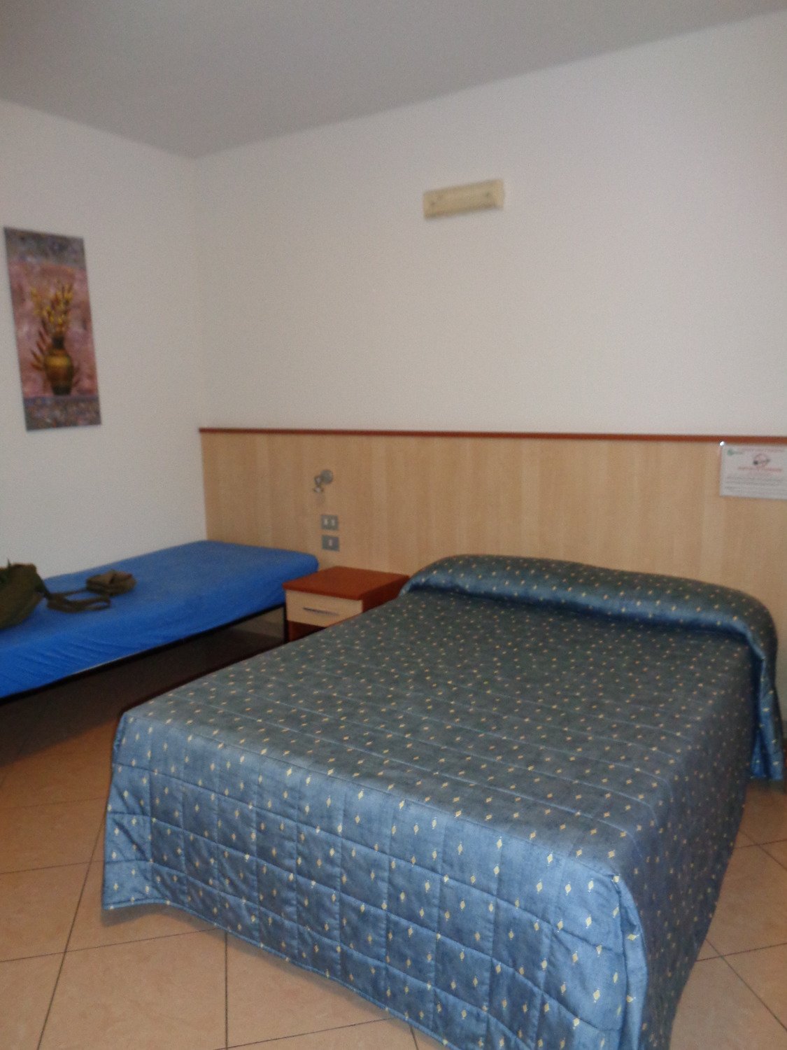 Ezy Hotel-官方