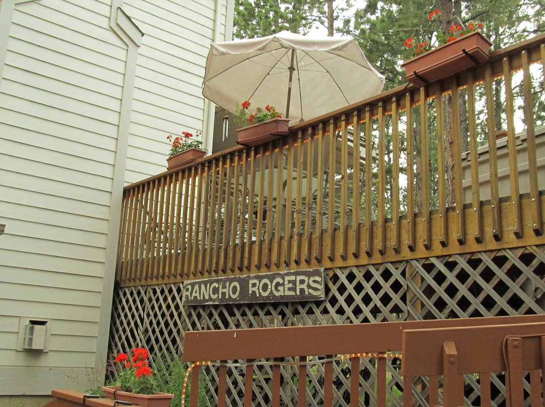 Rogers Inn The Pines主图