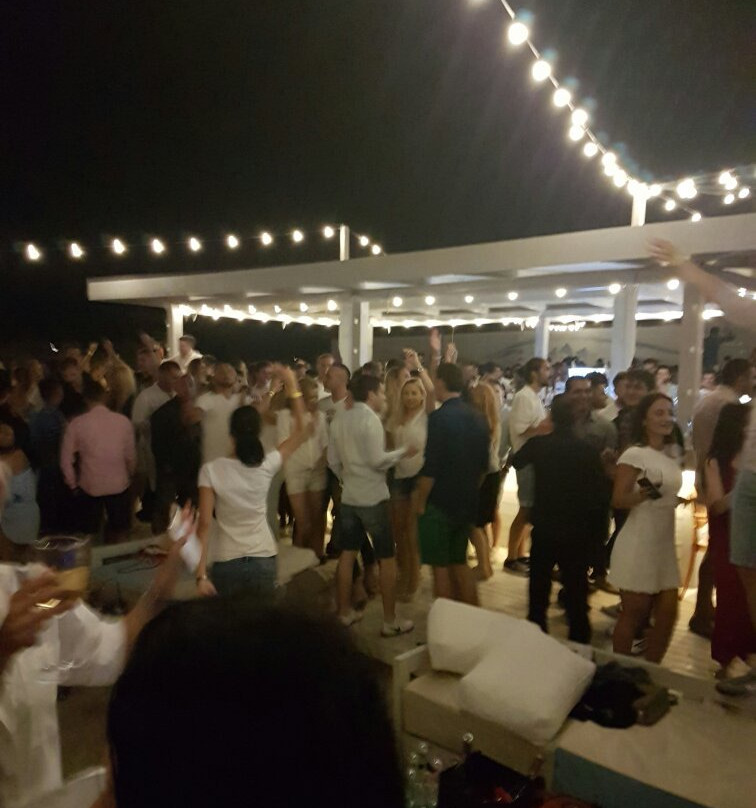 Breeze Restaurant & Club景点图片