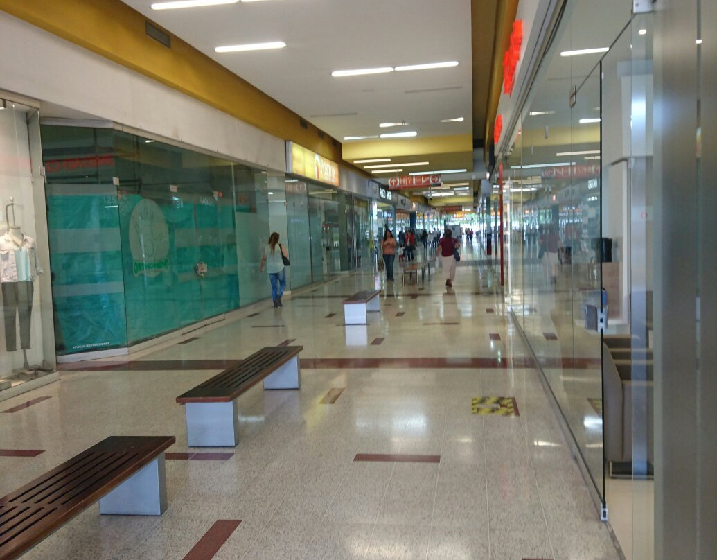Centro Comercial Punto Clave