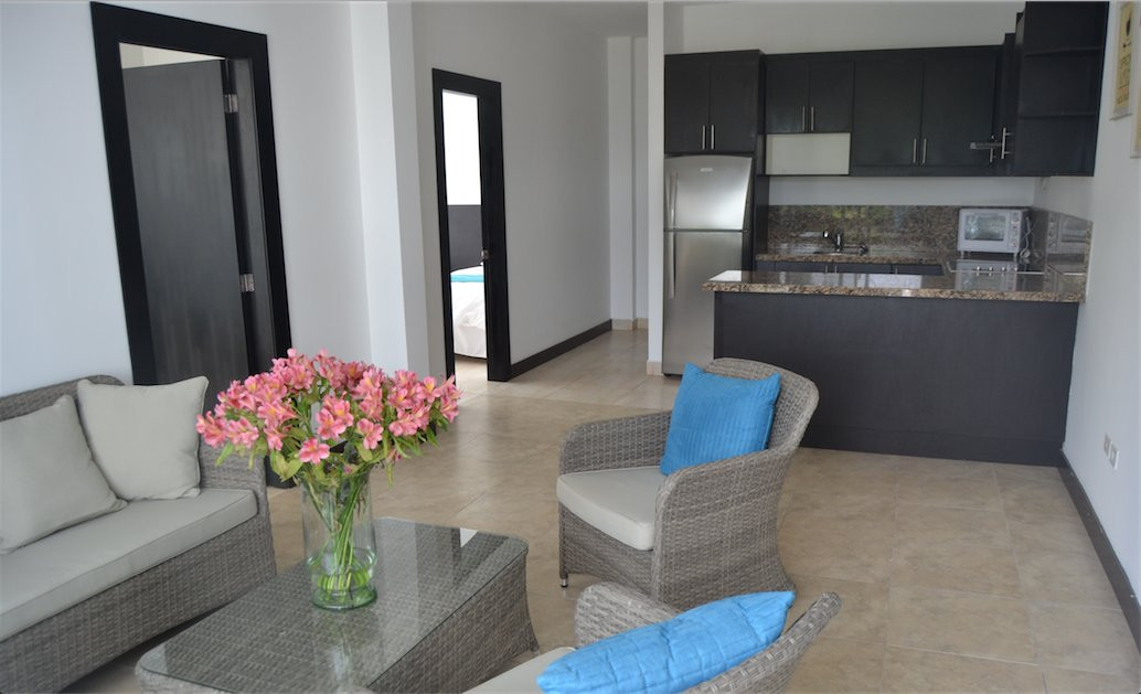 Ocean Blue Hotel主图