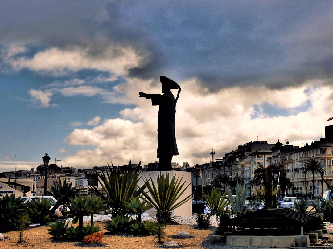 Escultura de Enrique el Navegante-Ceuta必去景点