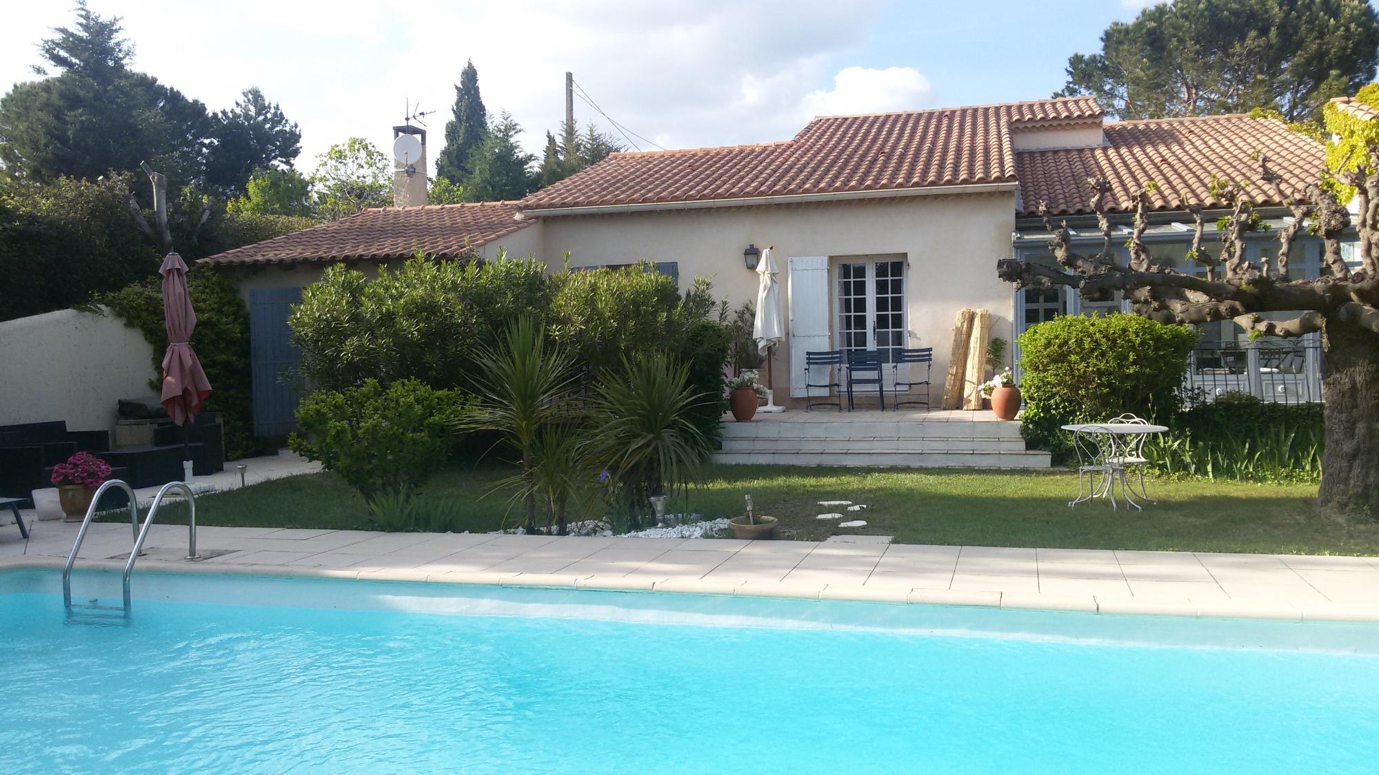 Chambres d'Hotes Saint Veredeme-泳池