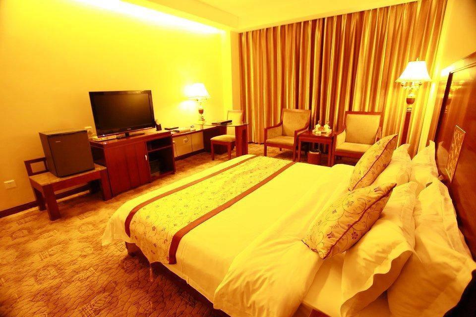 怒江大酒店主图