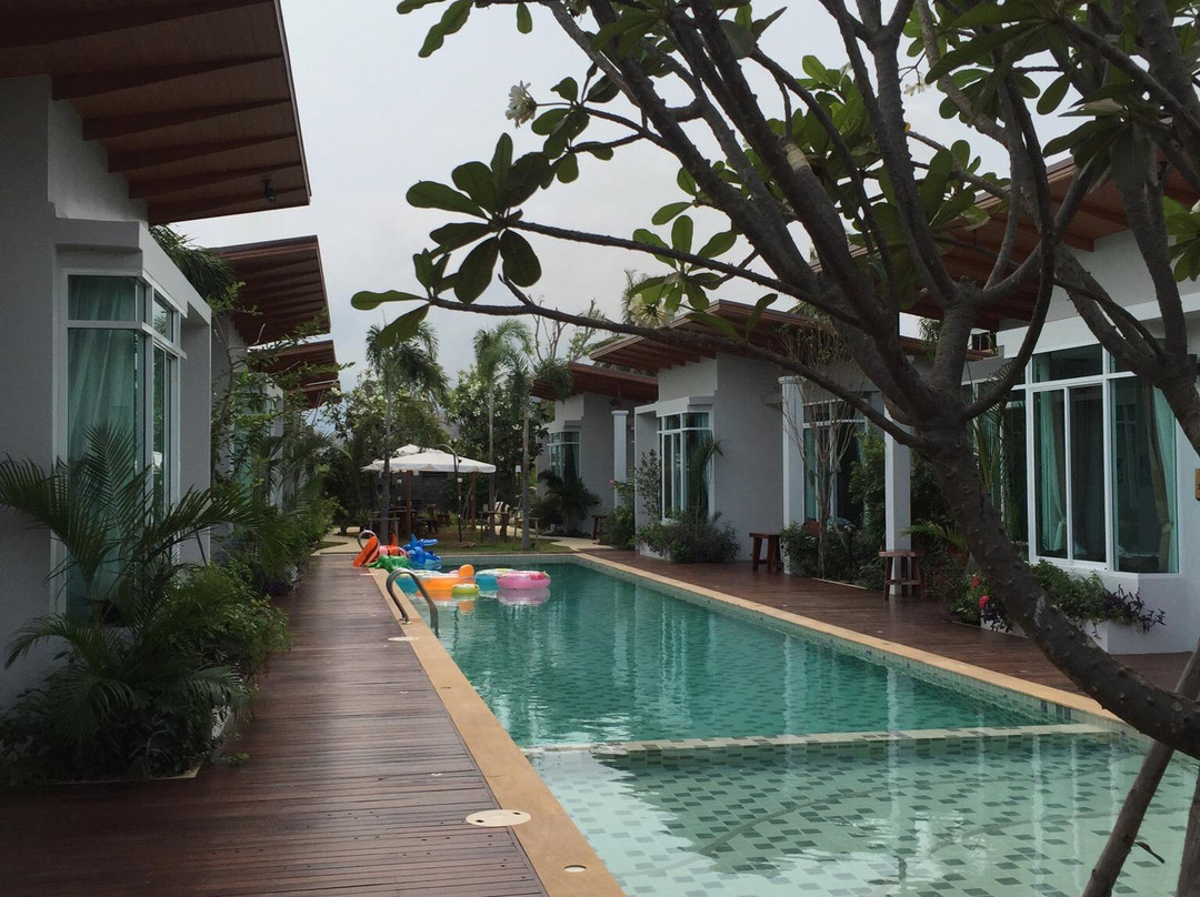 蓬武里酒店住宿-T-Raya Resort