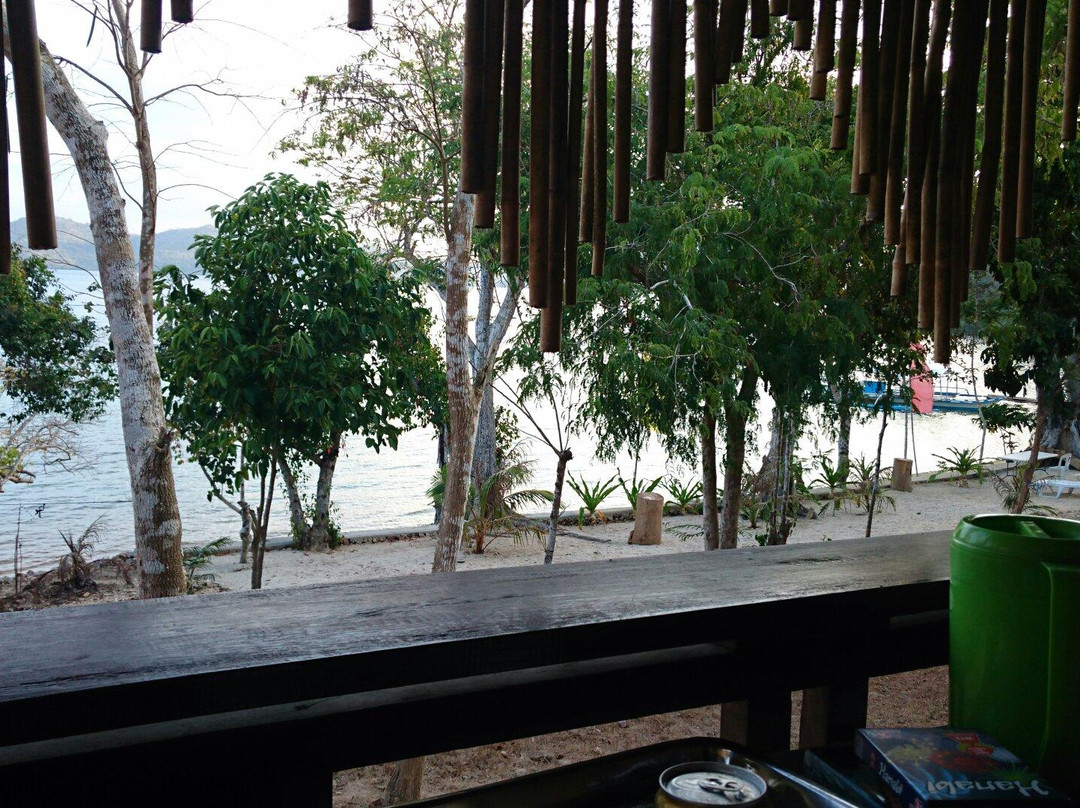 Caleb’s Island Beach Camp景点图片