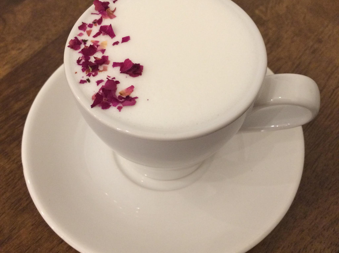 Fluffed Cafe & Dessert Bar