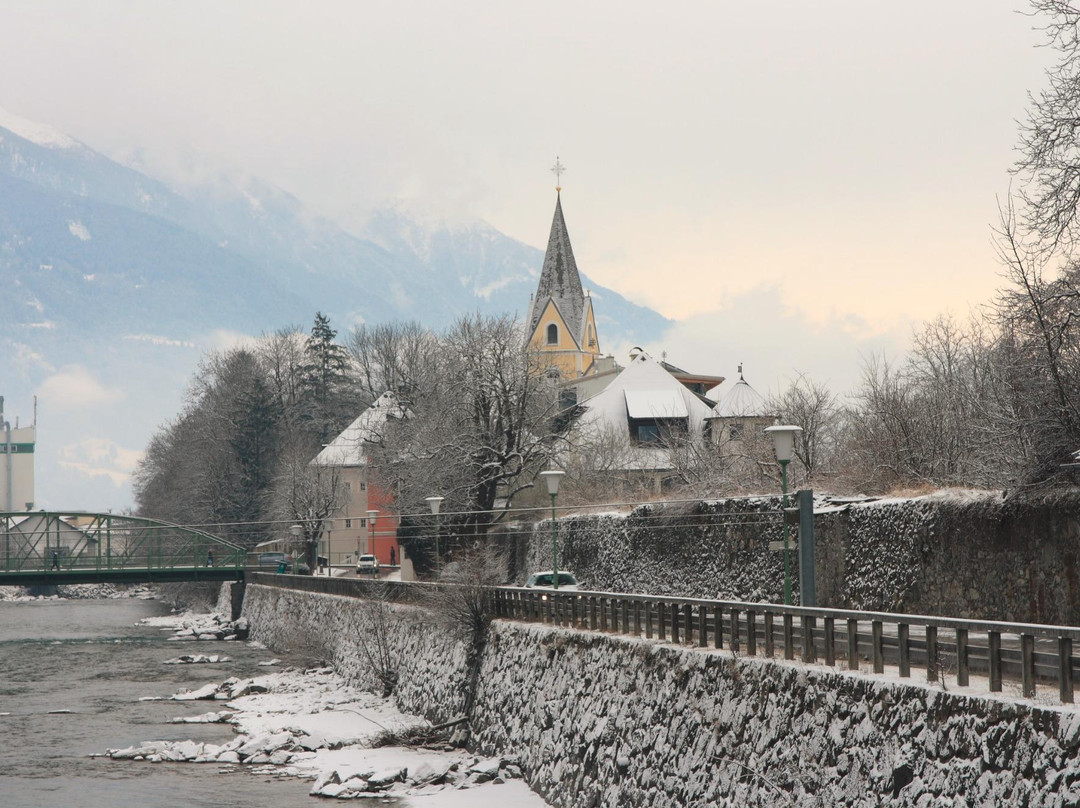 St. Andra (Church of St. Andrew)景点图片