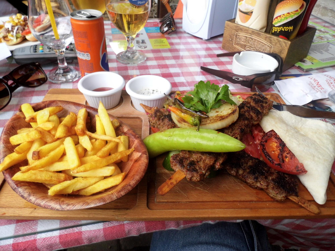Corner Cafe & Bistro