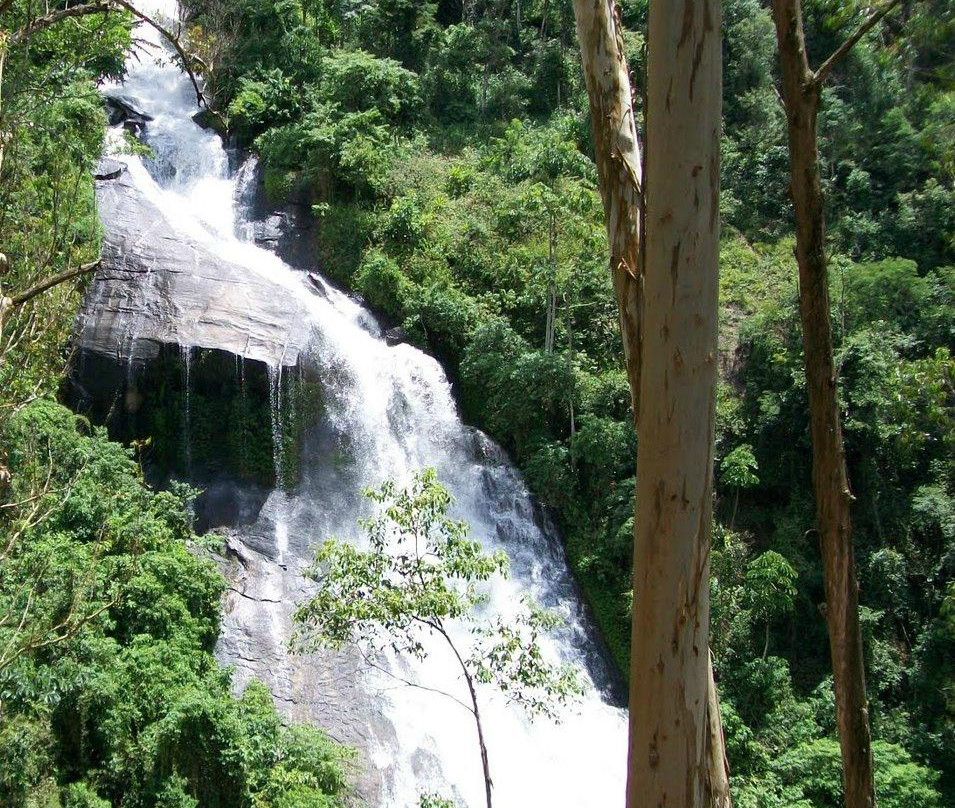 Veu da Noiva Waterfall景点图片