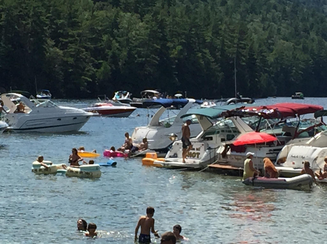 Shelving Rock Falls-乔治湖必去景点