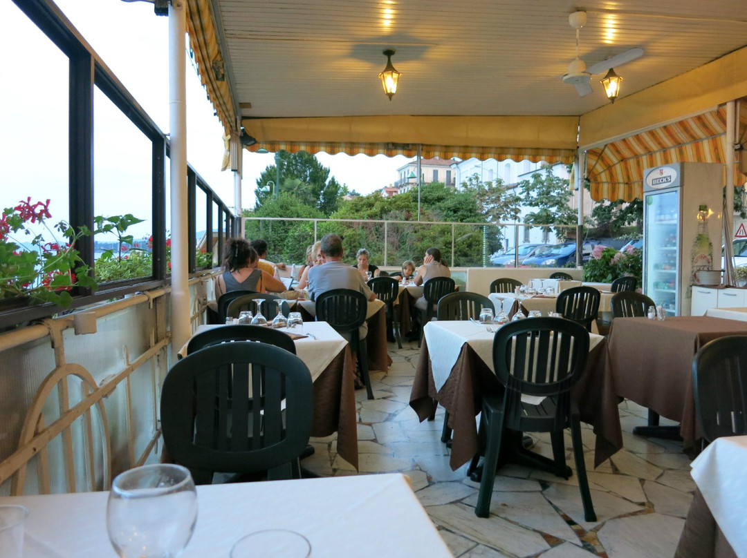 Belgirate酒店住宿-Albergo Ristorante La Terrazza