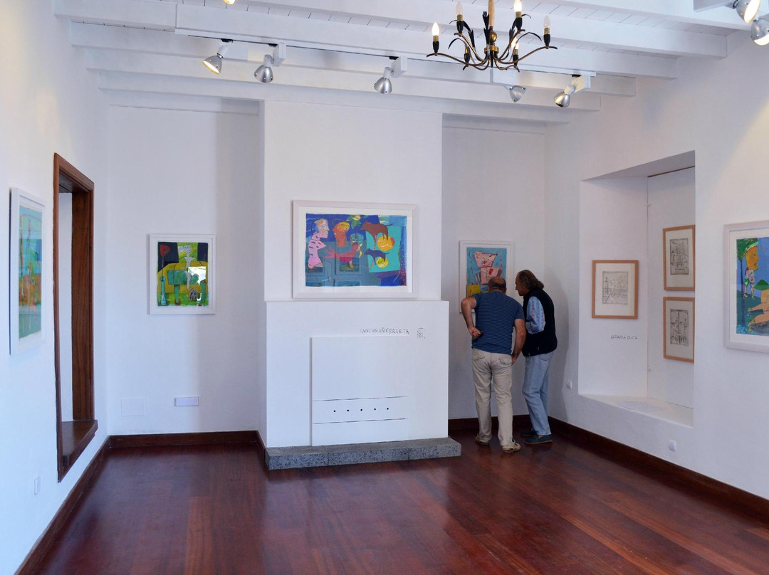Galeria de Arte Enmala-Mala必去景点