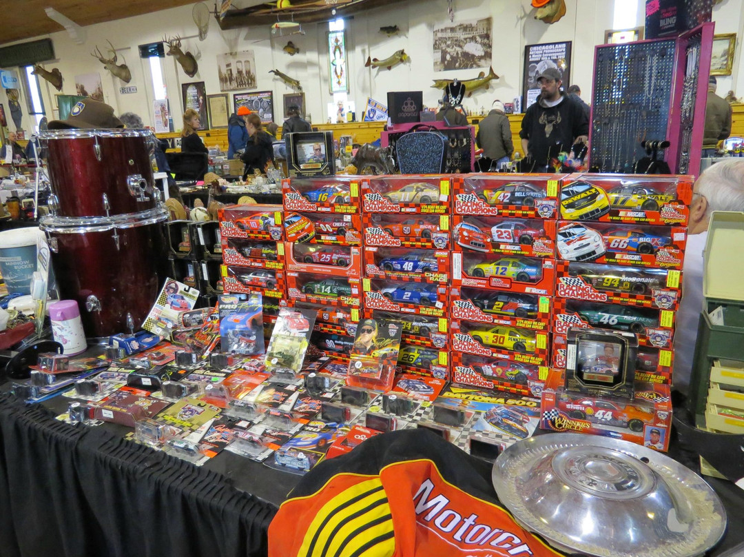 Indoor Shawano Wisconsin Flea Market-Shawano必去景点