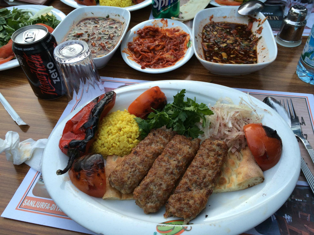 Akbayir餐馆和美食-Dedecan Grill