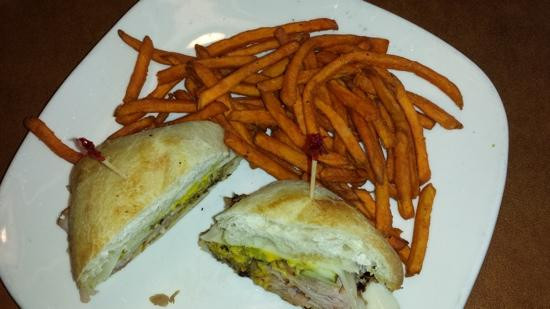 Shari's Cafe and Pies