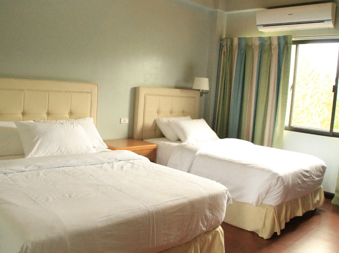 Pinegrove Mountain Lodge