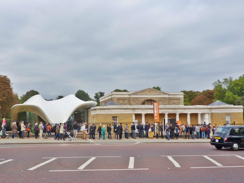 蛇形画廊-伦敦必去景点