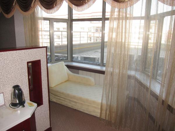 东达假日酒店-客卧