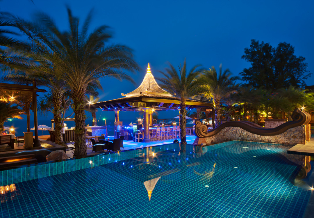 阿玛塔拉普拉泳池别墅主图