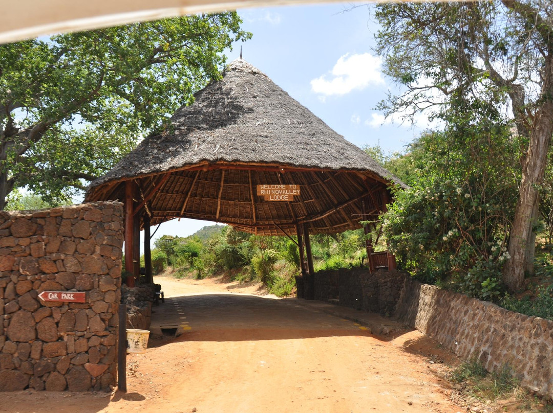 Rhino Valley Lodge
