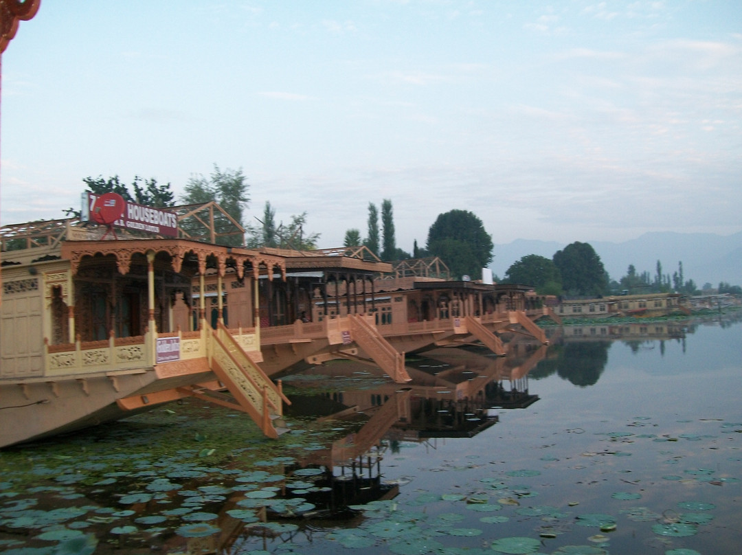 Nigeen Lake-斯利那加必去景点