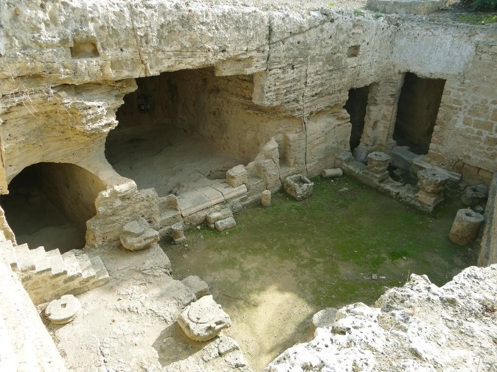 St. Solomon's Catacombs-帕福斯必去景点