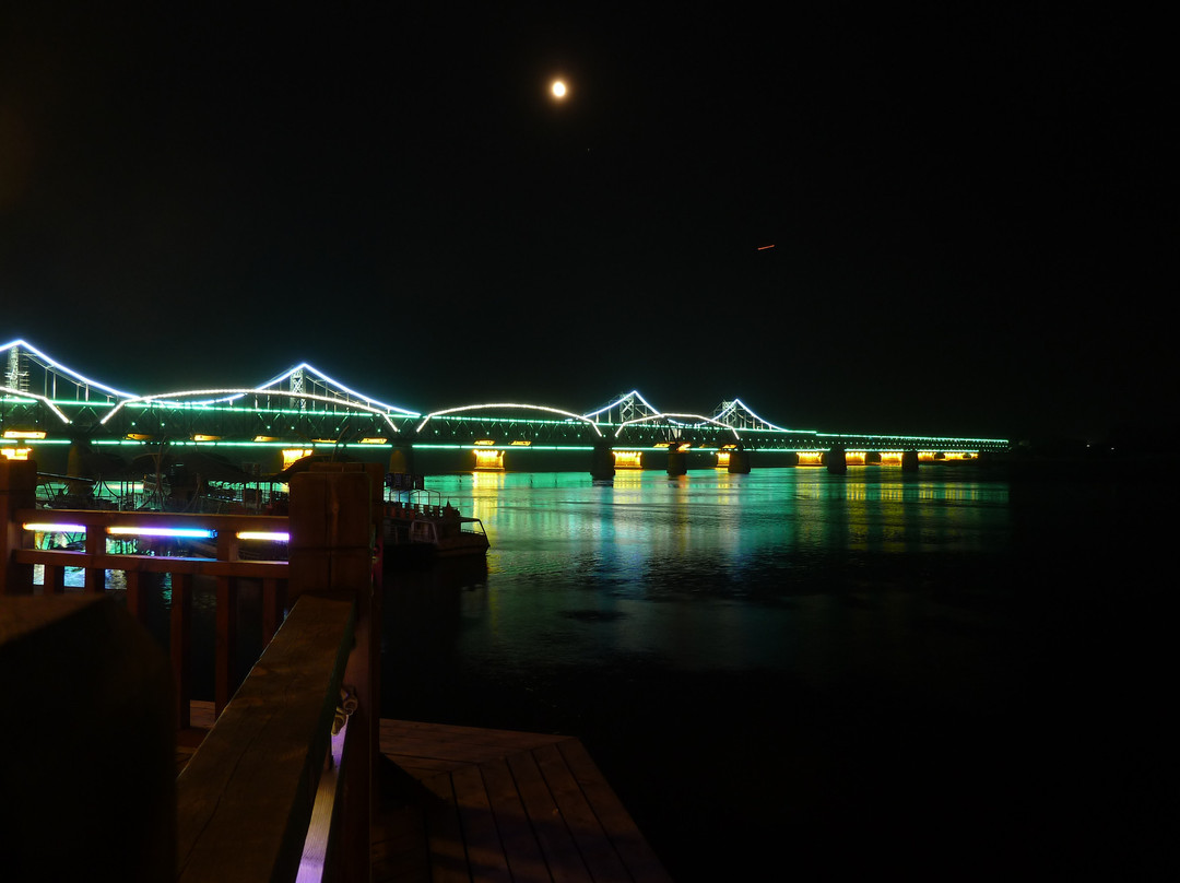 鸭绿江断桥-丹东市必去景点