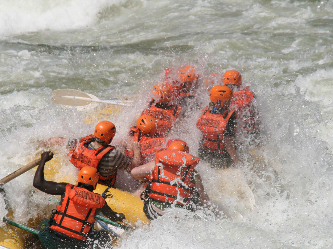 Safpar Rafting Company-李文斯顿必去景点
