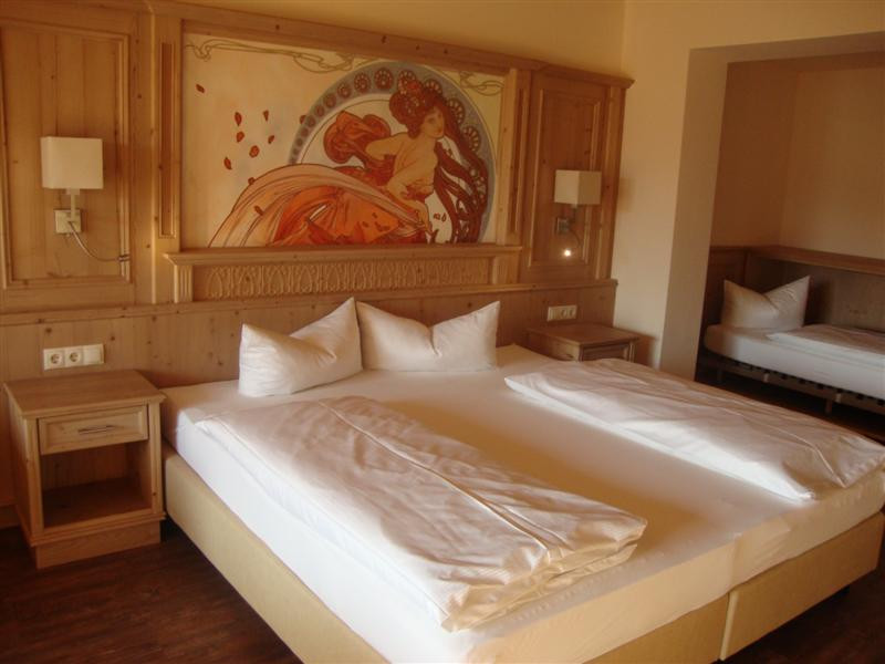 Ried im Zillertal酒店住宿-Garten Hotel Magdalena