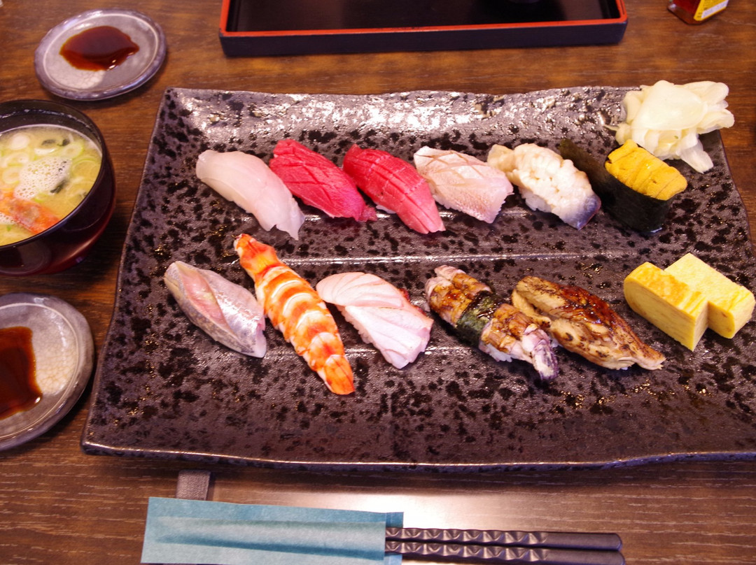 登米市餐馆和美食-Ujikin Sushi