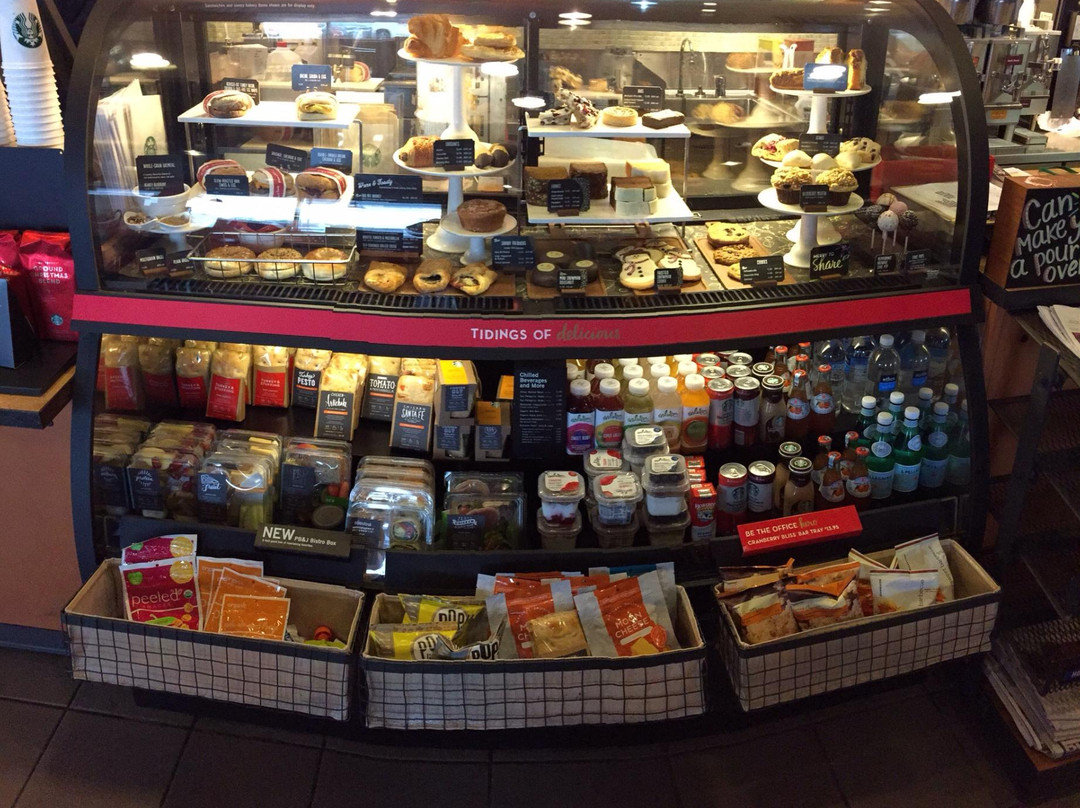 Jamaica Beach餐馆和美食-Starbucks