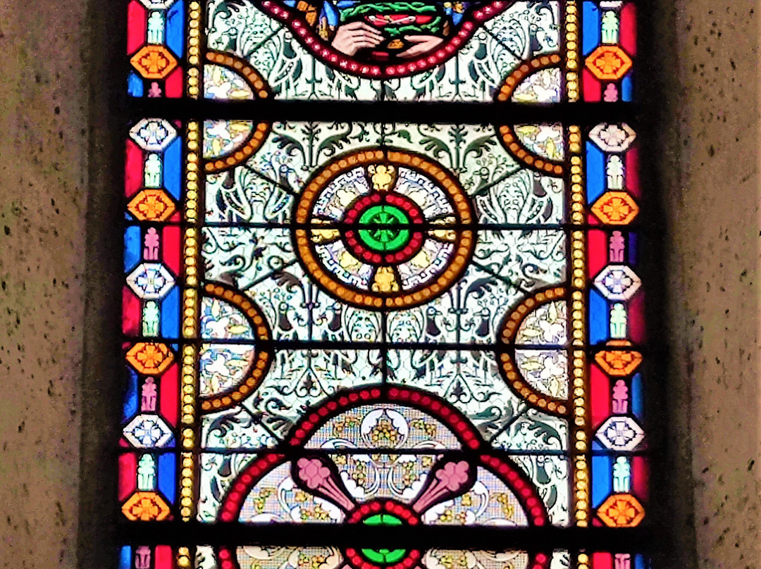 Eglise Saint-Hilaire de Savigné-Savigne必去景点