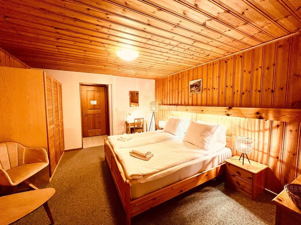 Fideris酒店住宿-Old Jnn