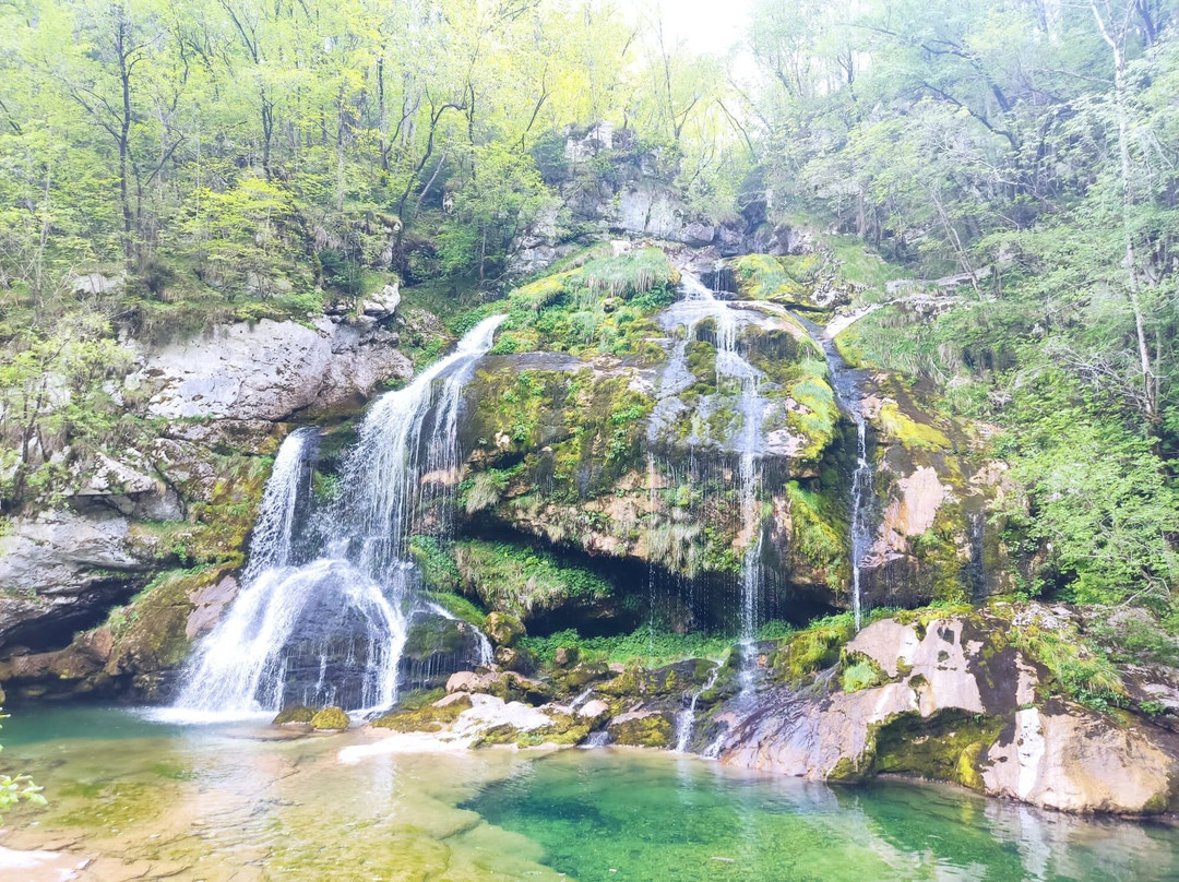 Virje Waterfall景点图片